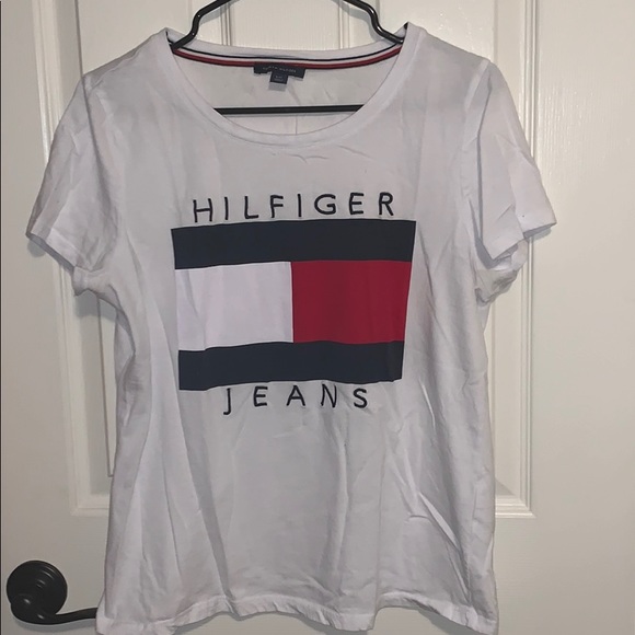 Tommy Hilfiger Tops - Tommy Hilfiger Tee